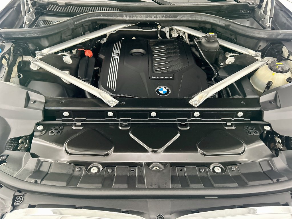 Used 2019 BMW X7 xDrive40i w/ Premium Package AWD/4WD image 28