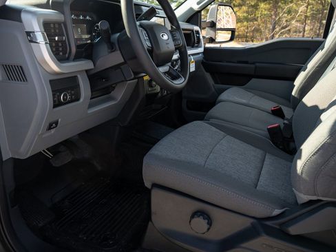 New 2026 Ford F350 XL w/ 360-Degree Camera Package AWD/4WD image 17