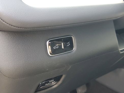 New 2026 Lincoln Navigator L Reserve AWD/4WD image 15