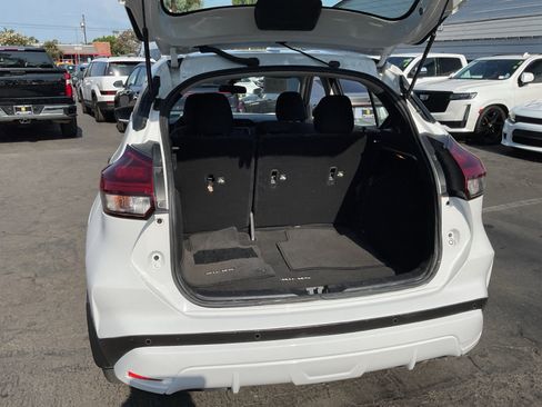 Used 2022 Nissan Kicks S FWD image 23