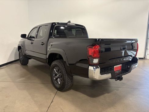Used 2023 Toyota Tacoma SR5 AWD/4WD image 5