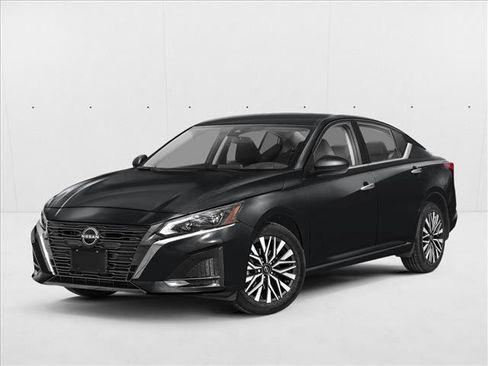 Used 2025 Nissan Altima 2.5 SV FWD image 1
