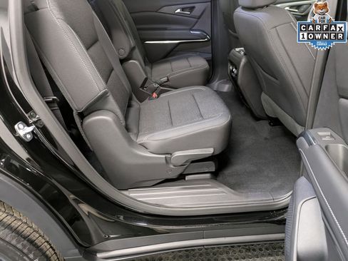 Used 2025 Chevrolet Traverse LT w/ Driver Confidence Package AWD/4WD image 26