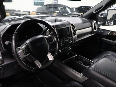 Used 2017 Ford F250 Platinum w/ Platinum Ultimate Package image 13