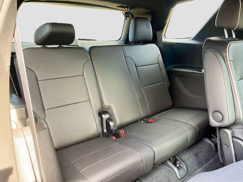 Used 2023 Chevrolet Traverse Premier w/ Redline Edition FWD image 30