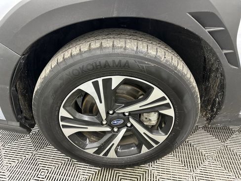 Used 2024 Subaru Crosstrek 2.0i Premium AWD/4WD image 12