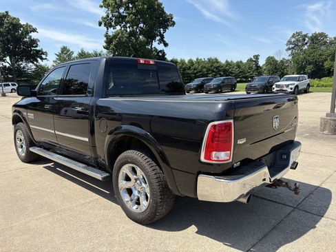 Used 2017 RAM 1500 Laramie AWD/4WD image 8