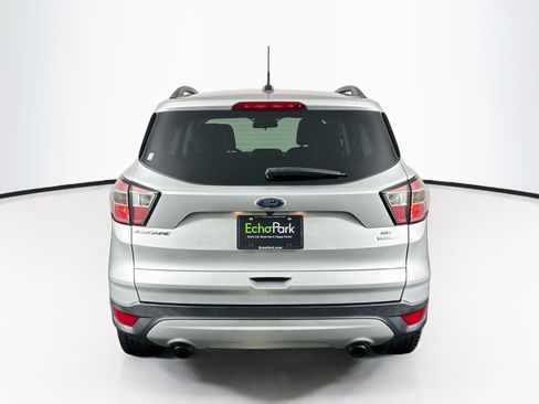 Used 2017 Ford Escape SE w/ SE Leather Comfort Package FWD image 7