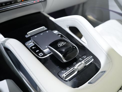 Used 2025 Mercedes-Benz Maybach GLS 600 4MATIC image 72