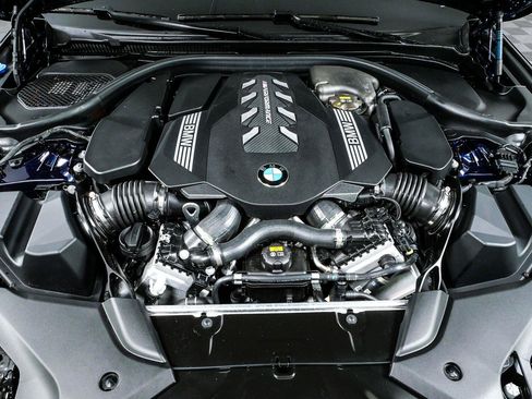 Used 2021 BMW M550i xDrive AWD/4WD image 36