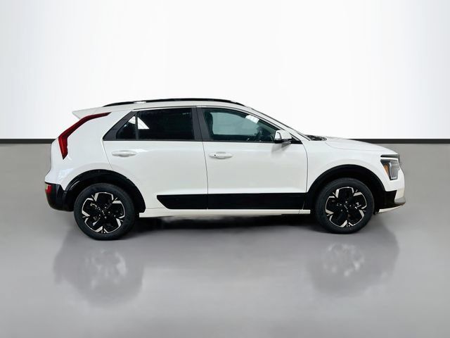 New 2026 Kia Niro Wind FWD image 8
