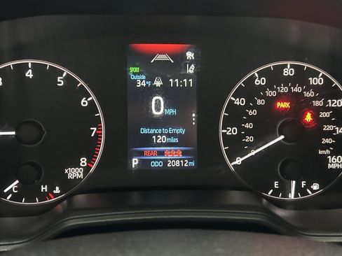 Used 2024 Toyota Corolla SE image 15