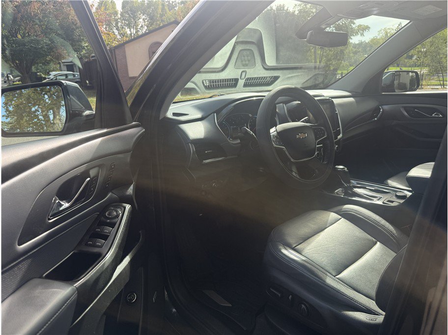 Used 2018 Chevrolet Traverse Premier AWD/4WD image 9