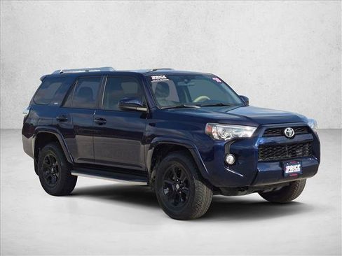 Used 2018 Toyota 4Runner SR5 RWD image 3