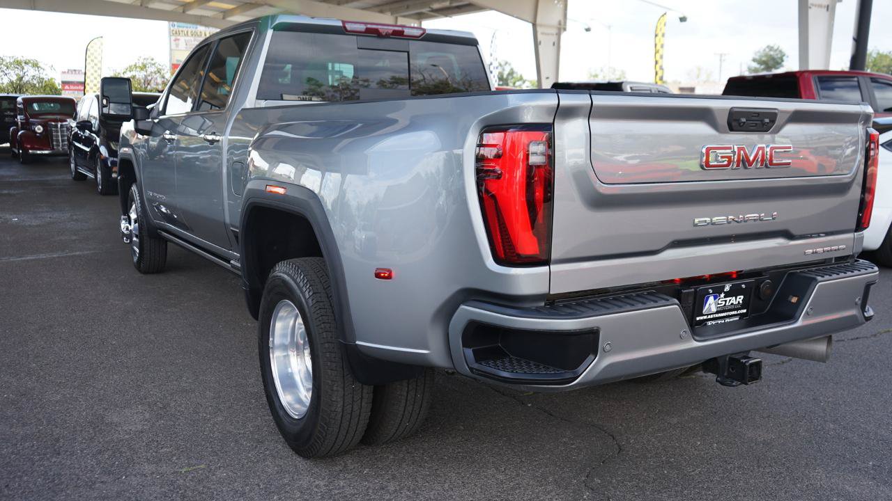 Used 2025 GMC Sierra 3500 Denali w/ Denali Reserve Package AWD/4WD image 5