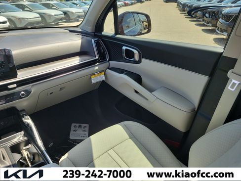 New 2026 Kia Sorento S w/ S Panoramic Sunroof Package FWD image 16