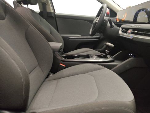 Used 2025 Kia K4 FWD image 21