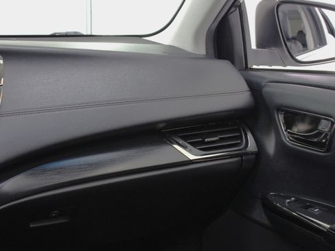 Used 2016 Toyota Avalon Touring image 56