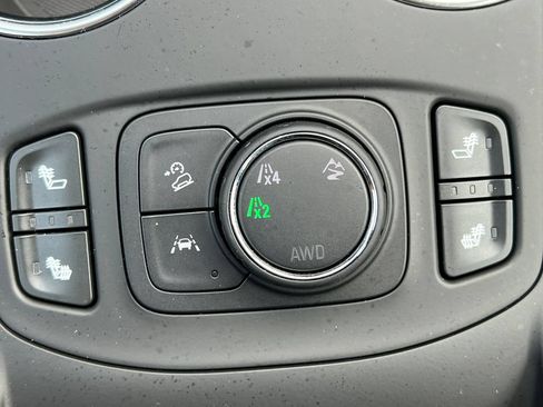Used 2024 GMC Terrain SLE w/ Driver Convenience Package AWD/4WD image 25