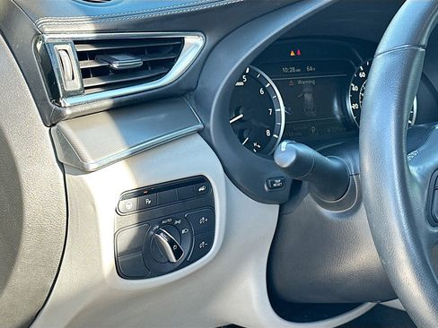 Used 2023 INFINITI QX50 Luxe image 10