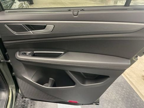 New 2026 Volkswagen Atlas Cross Sport SE AWD/4WD image 6