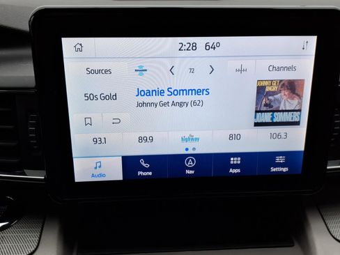 Certified 2022 Ford Explorer XLT w/ Equipment Group 202A AWD/4WD image 26