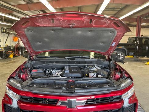 Used 2024 Chevrolet Silverado 1500 RST AWD/4WD image 39