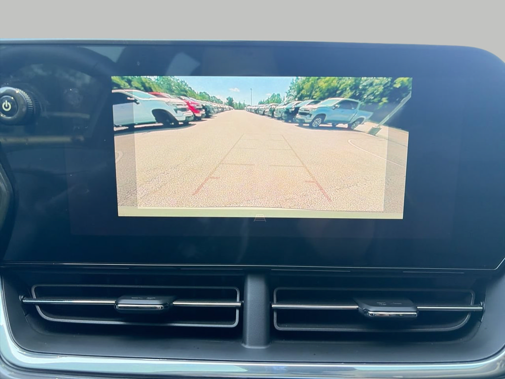 Used 2025 Chevrolet Trax ACTIV w/ Sunroof Package FWD image 18