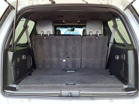 Used 2012 Ford Expedition EL Limited RWD image 10