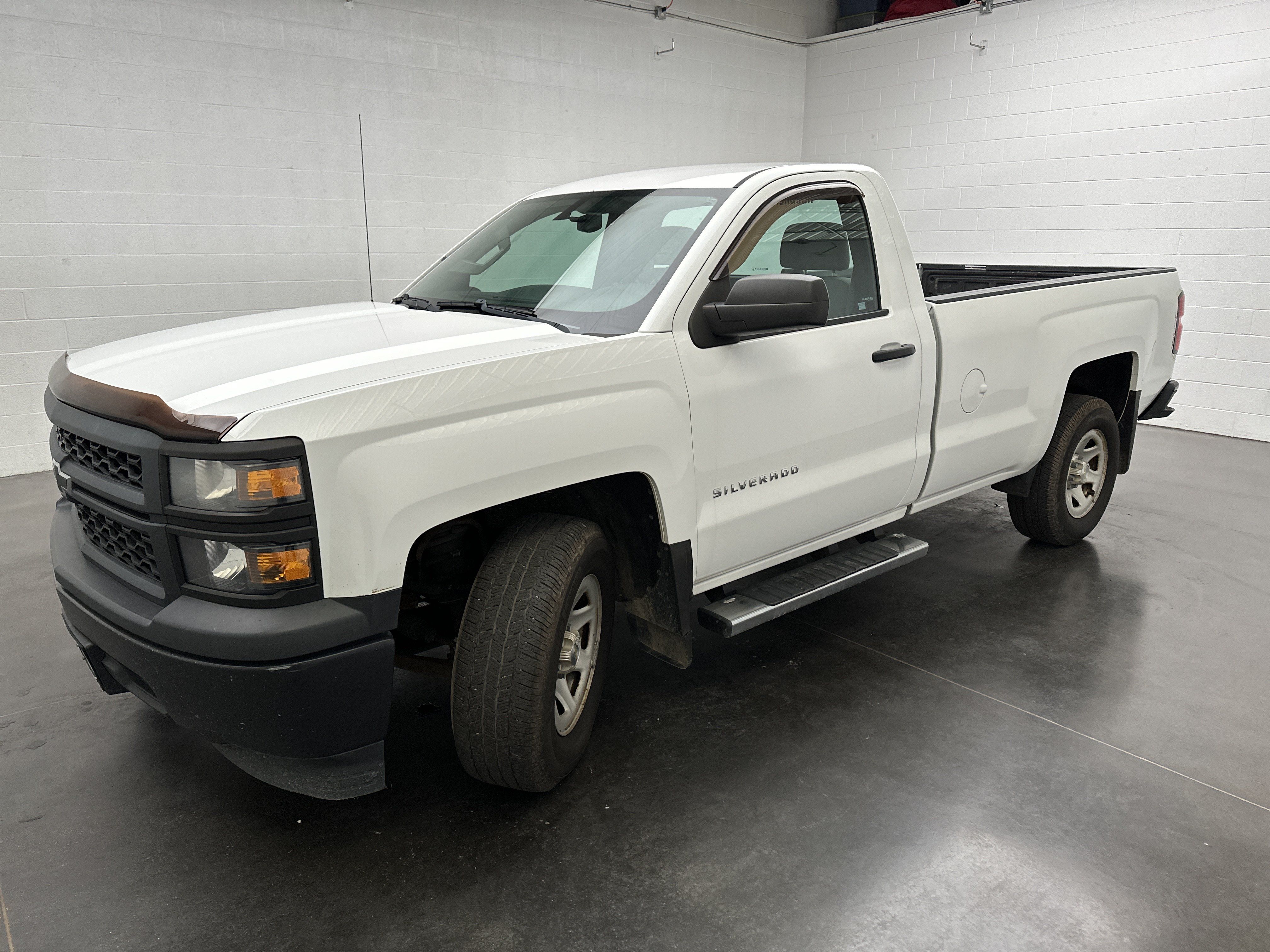 Used 2015 Chevrolet Silverado 1500 W/T RWD image 4