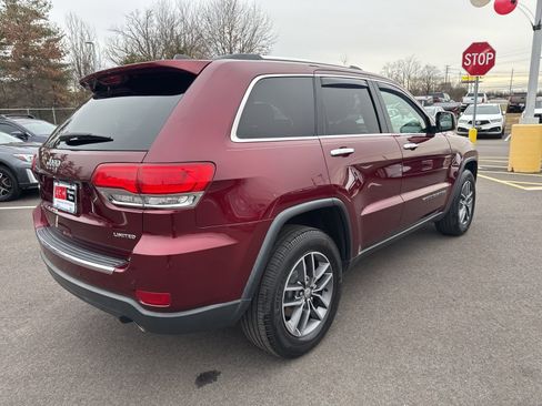 Used 2018 Jeep Grand Cherokee Limited image 6