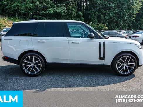Used 2024 Land Rover Range Rover SE AWD/4WD image 8