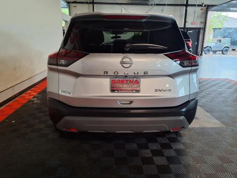 Used 2023 Nissan Rogue SV AWD/4WD image 6