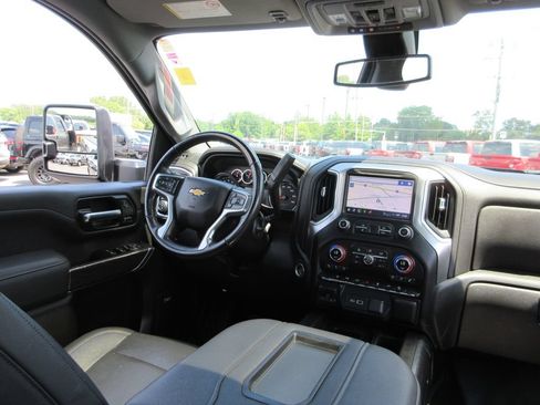 Certified 2022 Chevrolet Silverado 2500 LTZ w/ LTZ Plus Package AWD/4WD image 26
