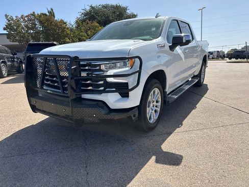 Used 2023 Chevrolet Silverado 1500 LTZ w/ Z71 Off-Road Package AWD/4WD image 3