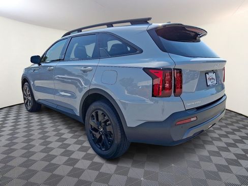 Certified 2023 Kia Sorento S w/ Panoramic Sunroof Package AWD/4WD image 4