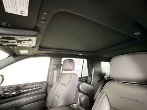 Used 2024 GMC Yukon Denali w/ Max Trailering Package AWD/4WD image 25