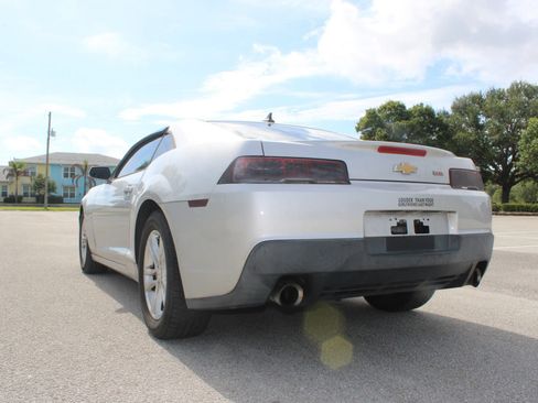 Used 2015 Chevrolet Camaro LS RWD image 7
