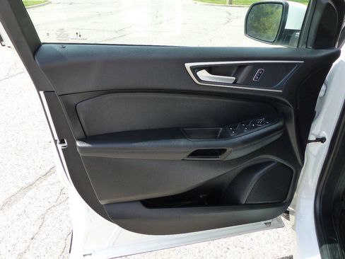Used 2023 Ford Edge SEL AWD/4WD image 19