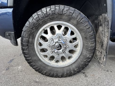 Used 2022 Chevrolet Silverado 3500 High Country w/ LPO, Hitch Package image 12