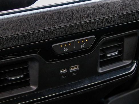 Used 2024 GMC Sierra 1500 AT4 w/ Technology Package image 34