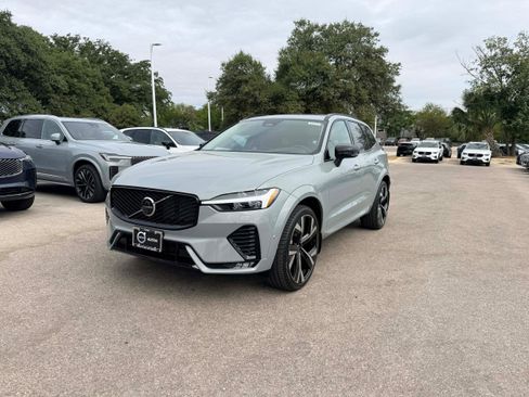 New 2026 Volvo XC60 B5 Ultra w/ Climate Package image 2