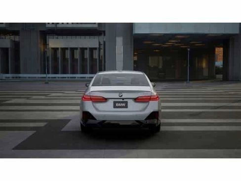 New 2026 BMW 530i w/ M Sport Package RWD image 5