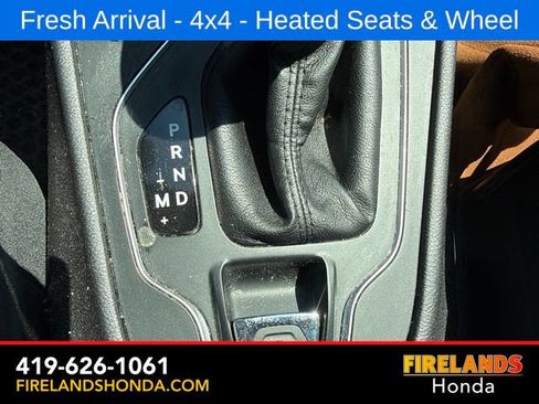 Used 2019 Jeep Cherokee Latitude Plus w/ Cold Weather Group AWD/4WD image 18