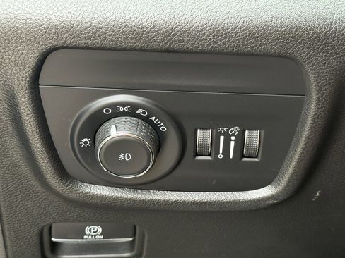 Used 2023 Jeep Grand Cherokee L Limited w/ Trailer Tow Group (B) image 26