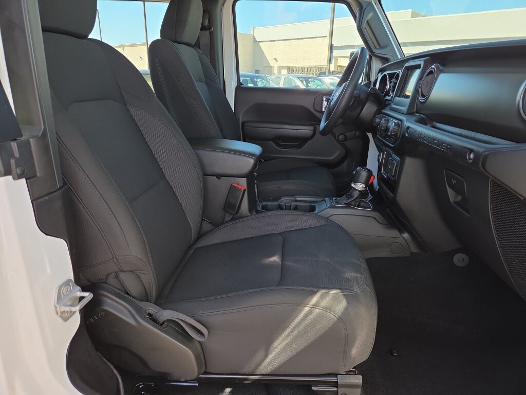 Used 2022 Jeep Wrangler Sport AWD/4WD image 15