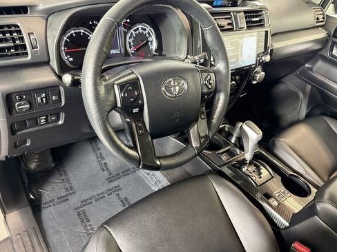 Used 2024 Toyota 4Runner TRD Off-Road Premium image 5