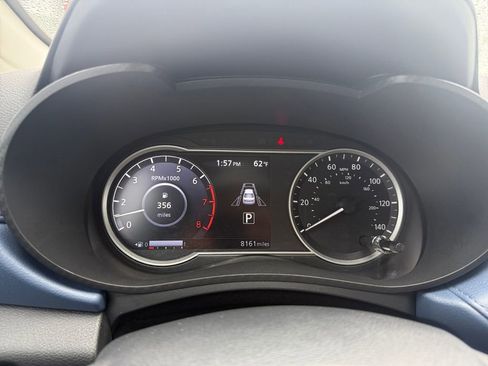 Used 2025 Nissan Versa SV w/ Trunk Package FWD image 14
