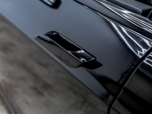 Used 2021 Tesla Model S Plaid image 37