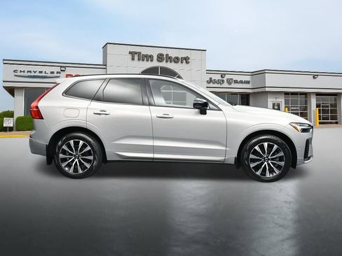 Used 2023 Volvo XC60 B5 Plus w/ Protection Package Premier AWD/4WD image 6